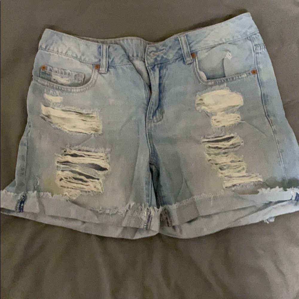 Light wash shorts